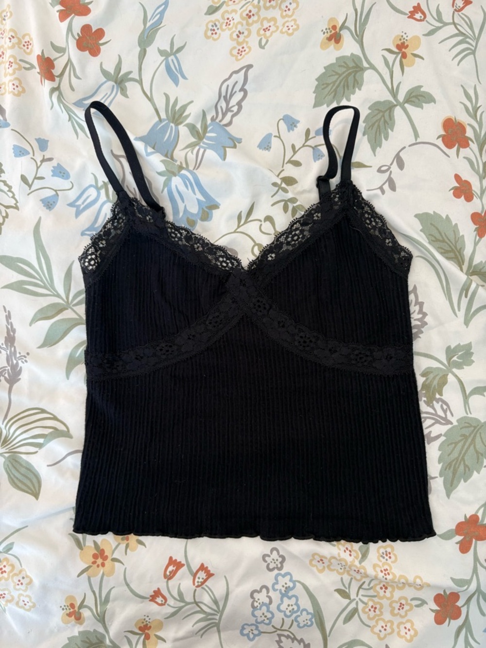 Urban Outfitters Black Lace-Trim Ribbed Crop Cami